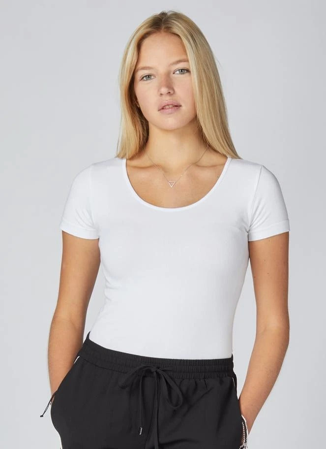 Bamboo S/S Scoop Neck Top
